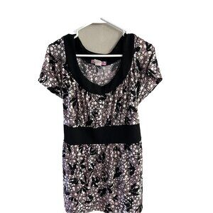 Volume One womans top Plus Sz 1X short sleeve geometric print ties back Career